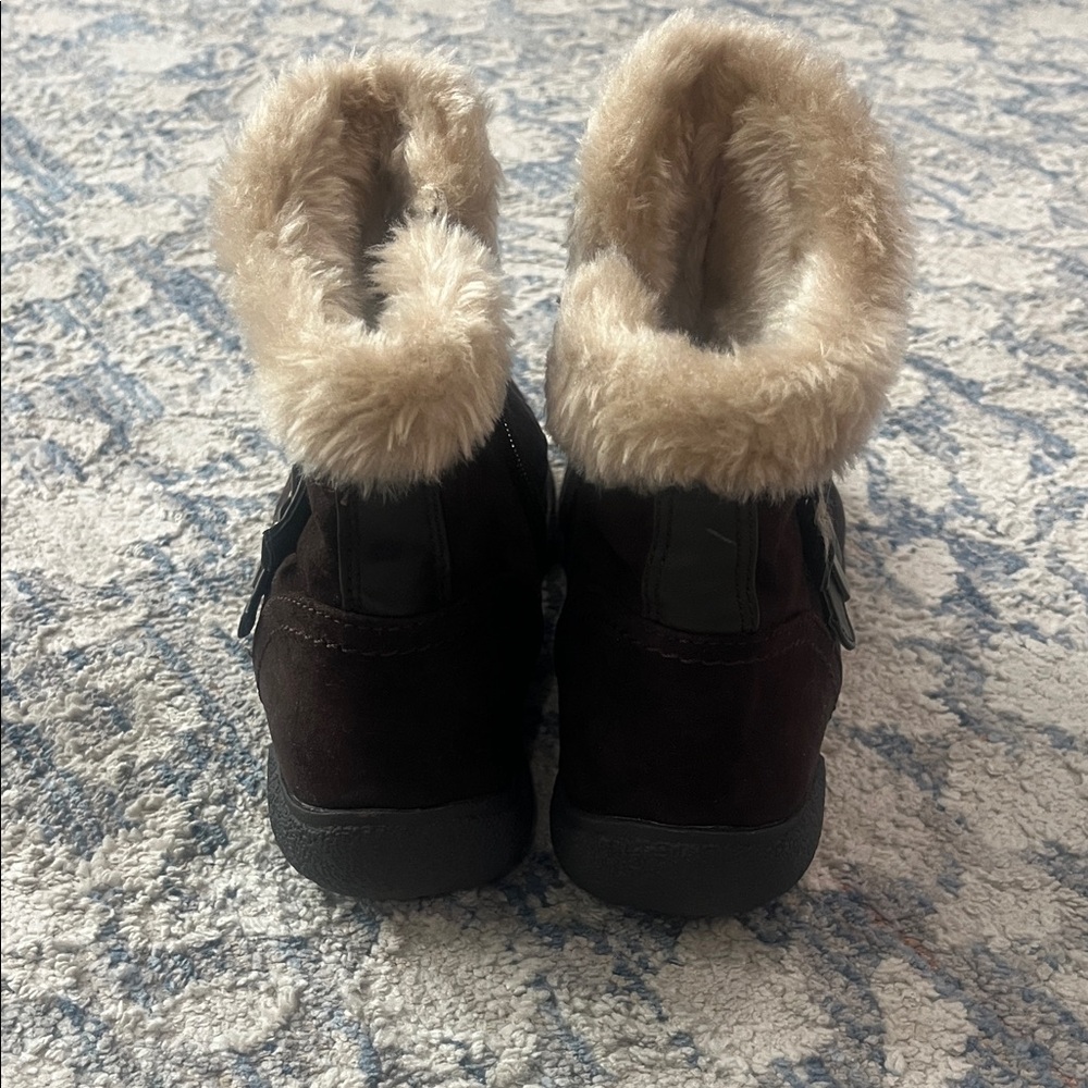 Kim Roger's Women’s Faux-Fur Trim Winter Ankle Boots - - Picture 5 of 6